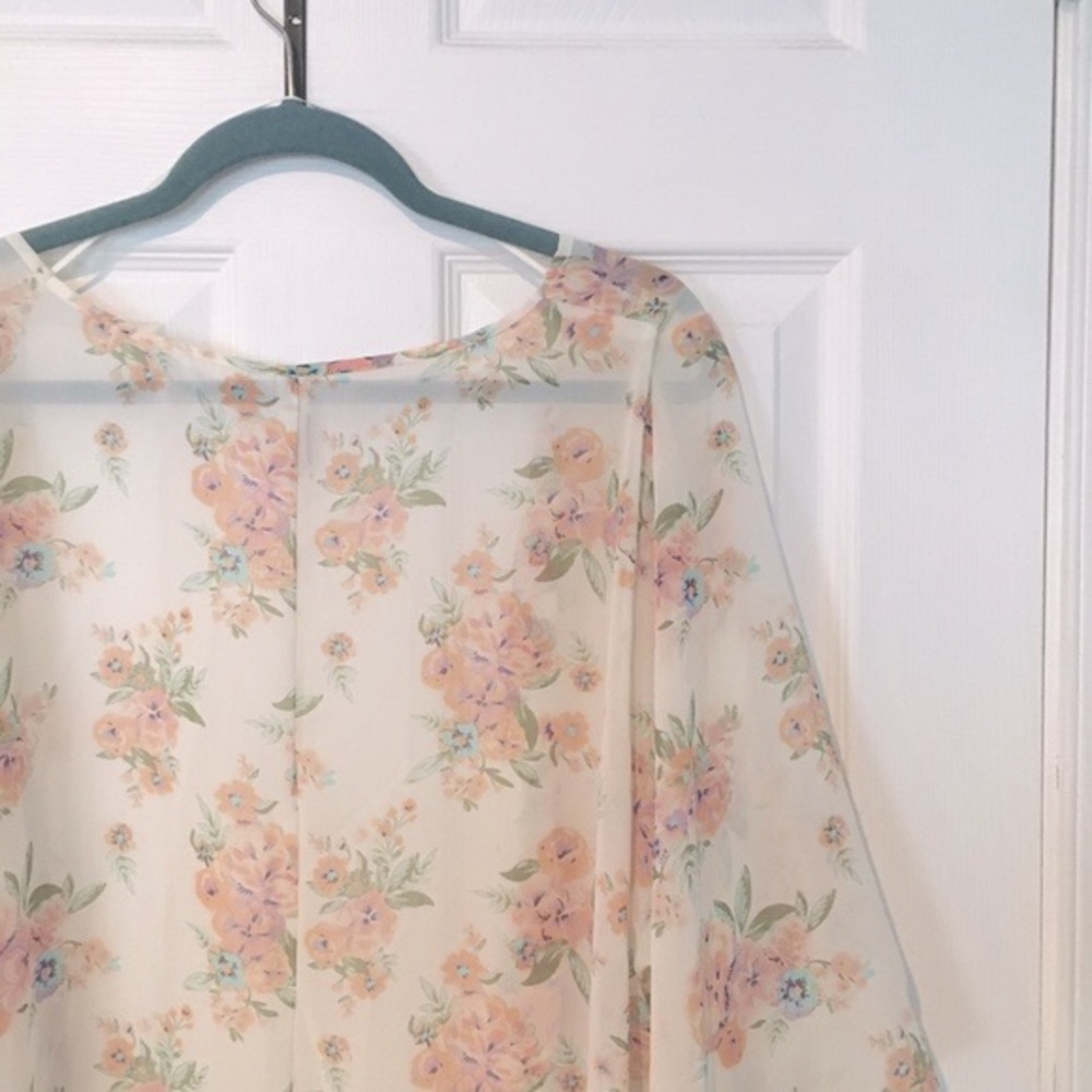 Mudd Floral Chiffron Kimono - Picture 4 of 9